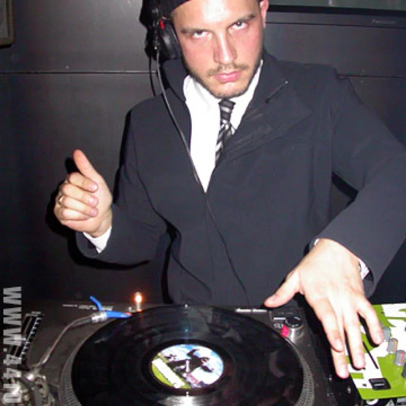 Dj List