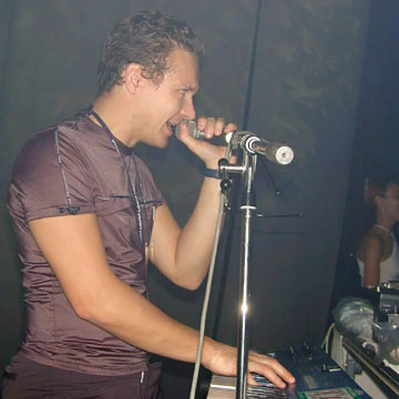 Arrival Project on da microphone!