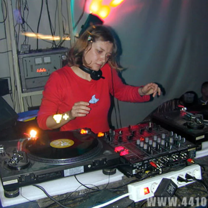 dj Лена Попова