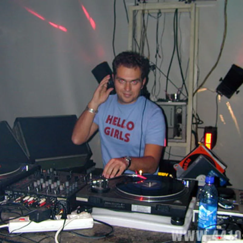 DJ Град