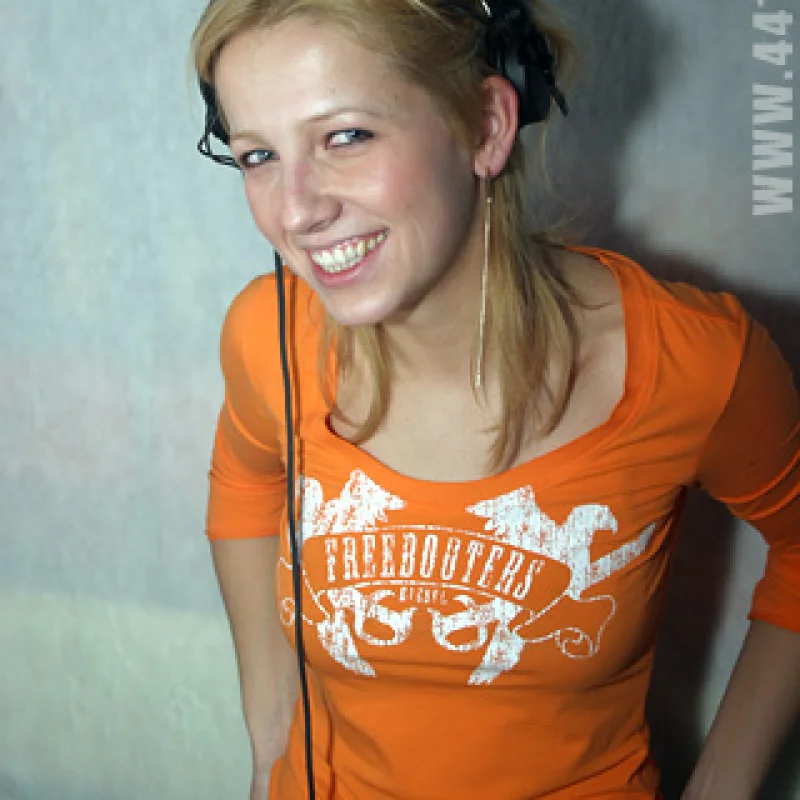 Dj Helga
