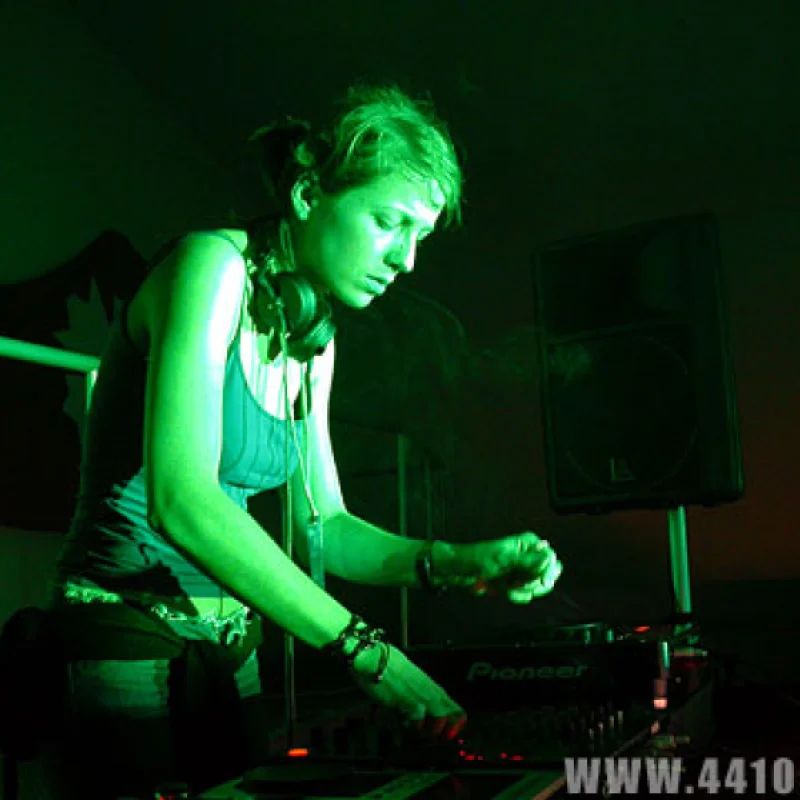 dj Helga