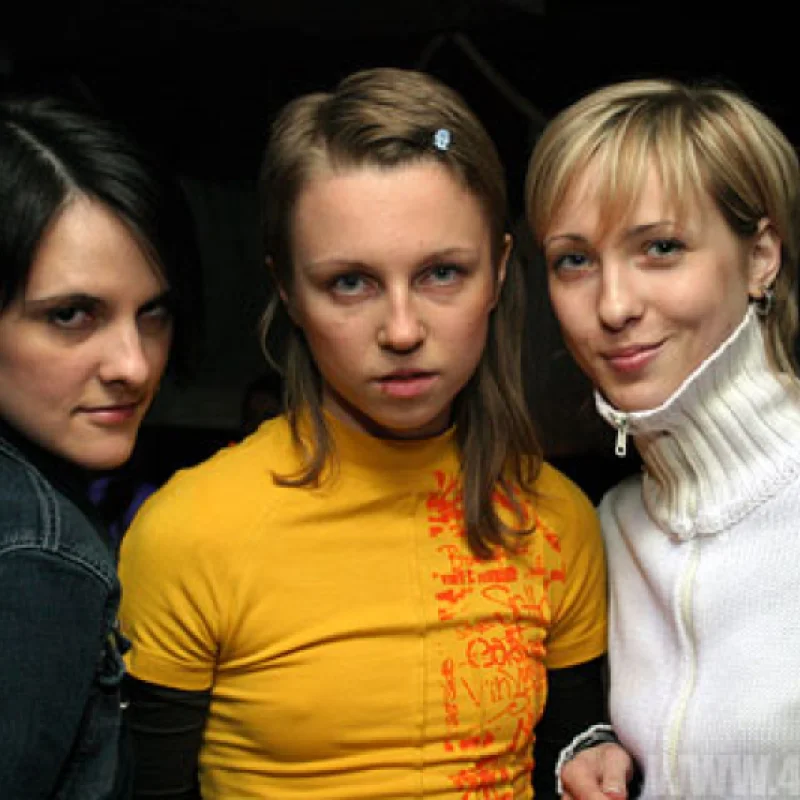 Победительницы конкурса Мисс Строгость 2004