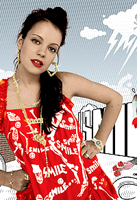 Singer Lily Allen Devotes Herself to Fashion