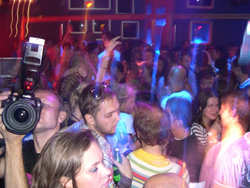 Dancing Is Allowed Again at Club "Mix"