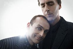 Запись живых выступлений Underworld