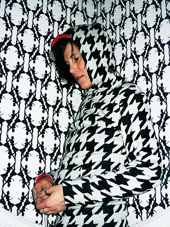 MIA to Headline Sub Static Night