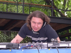 New DJ Grigory Mixes