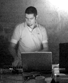 Theodor Zox to perform at Shanti