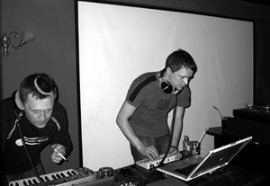 Kmr Tribez to perform with vocalist