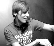 Does Kiki Break His Fingers During His DJ Sets?